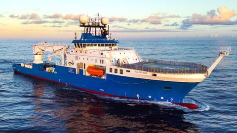 El buque oceanogrfico Falkor (Too) fue encargado por el Schmidt Ocean Institute