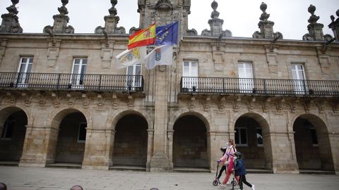 Las banderas de Galicia y de Lugo est�n a media asta en la Casa Consistorial