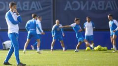Antonio Hidalgo, durante un entrenamiento del Deportivo en Abegondo