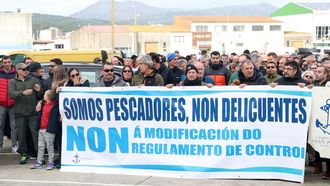 Concentraci�n en Ribeira, el 19 de enero del 2026, por los nuevos controles a la pesca de bajura.