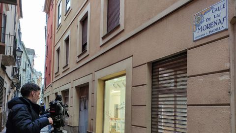 Vista de la calle donde se encuentra el piso de la mujer apu�alada en Plasencia