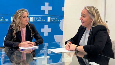 Martina Aneiros con la nueva decana