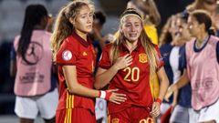 Athenea del Castillo, con el dorsal 20, marc� el gol de Espa�a en la semifinal del �ltimo Campeonato de Europa sub-19