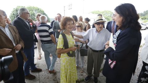 Descubrimiento de placa en homenaje a Tom�s Notario Vacas junto al puente de As Saamasas 
