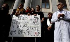 Cient�ficos del CSIC, en la jornada de luto por la ciencia que se celebr� el pasado jueves