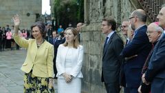 La reina Sof�a y el ministro de Cultura, en la inauguraci�n de la restauraci�n del P�rtico de la Gloria