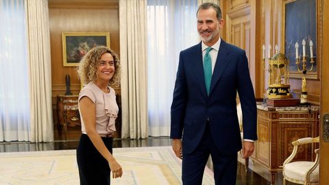 El rey, la semana pasada, con la presidenta del Congreso de los Diputados, Meritxell Batet