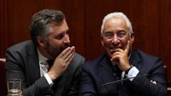 El ministro dimisionario Pedro Nuno Santos con Ant�nio Costa, el pasado octubre.