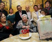 Eugenia celebr� la fiesta acompa�ada de amigos y familiares. 