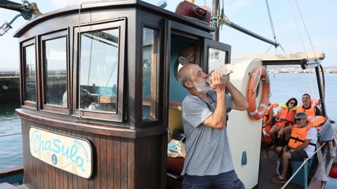 Arranca a Festa Mari�eira en Cambados cunha ruta a bordo do Chasula