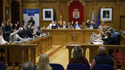 Imagen de archivo de un pleno en la Diputacin ourensana.