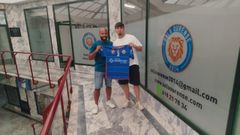 El director deportivo Gustavo Sepa presenta a Marcos de la Iglesia