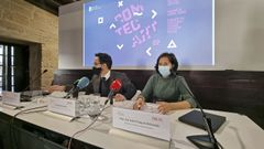 Jorge Soto y Ana Isabel V�zquez, este martes, en la Casa das Camp�s, donde presentaron el programa de residencias art�sticas del Gai�s
