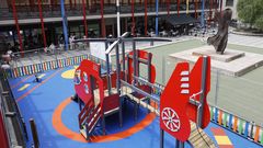 Renovaci�n del parque infantil en la plaza de San Antonio