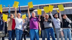 Protesta del grupo Os Ningu�ns, que pide m�s servicios sociales para personas empobrecidas de la ciudad