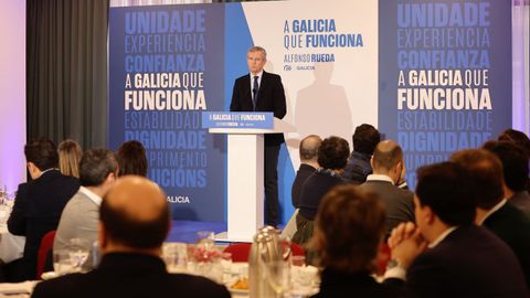 Alfonso Rueda, en el desayuno de este martes en el Hotel Galicia Palace de Pontevedra