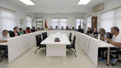 La corporaci�n de Foz reunida en una sesi�n plenaria