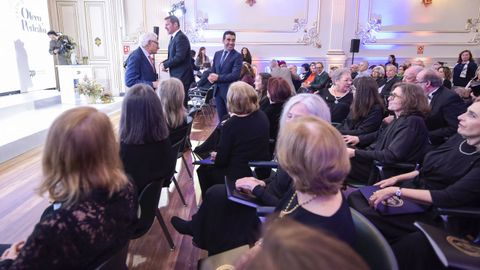 Instantes previos de la ceremonia de entrega del Premio Otero Pedrayo