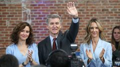 Feijoo junto a Ayuso y �lvarez de Toledo, en Madrid.