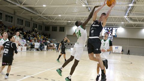 Acci�n do partido do Sigaltec CLB fronte ao Universidad de Oviedo