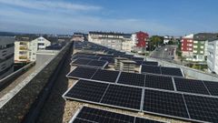 La cubierta de la residencia lucense, con sus paneles solares