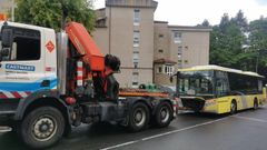Un autob�s del servicio se averi� el lunes en la calle Garc�a Lorca y tuvo que ser remolcado.
