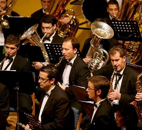 La Banda de Lal�n estrenar� una pieza in�dita en Espa�a.