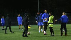 Imagen de archivo de un entrenamiento del Boiro en el campo de Vista Alegre.