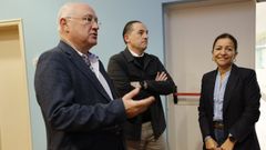 Sergio Lpez (gerente de Productores Pesqueros del Puerto de Burela), Miguel Neira (gerente de Armadores de Burela) y Marta Villaverde (conselleira do Mar), en la jornada sobre obligacin de desembarque celebrada en Burela