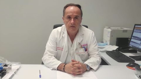 Gaspar Gala, alerg�logo en el Hospital de la Cruz Roja en Gij�n