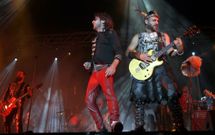 Los Heredeiros da Crus actuar�n el s�bado en el Castelo Rock muradano. 