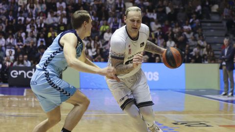 Janis Timma, durante un partido en Sar con el Obradoiro