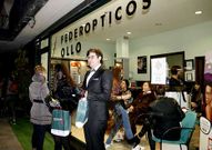 En Feder�pticos Ollo maquillaron a sus clientas.