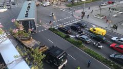 As� fue el paso del tr�iler�de 40 metros de longitud por A Coru�a