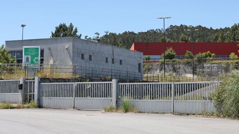 Los exteriores de la nave log�stica