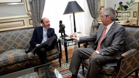 Reunin con el entonces presidente de la Xunta, Emilio Prez Tourio, en el 2006