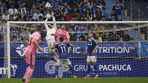 Partido entre Real Oviedo y Eibar por el playoff en el Tartiere