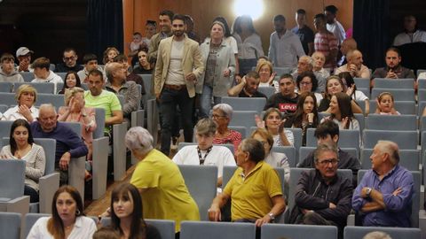 Matas Can, en la parte superior de la imagen, en su presentacin como candidato del PP en A Illa