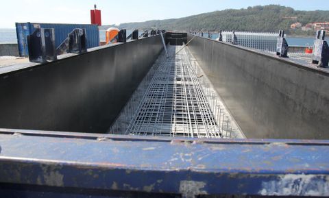Vista del molde donde se encofran las piezas de hormigón de unas 30 toneladas cada una.