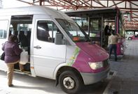 Cuando entren en vigor las nuevas tarifas, los carballeses pagar�n menos por viajar a A Coru�a. 
