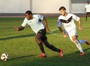 Mart�n, a la derecha, en el �ltimo partido que el Lemos disput� ante el Atl�tico Riveira. 