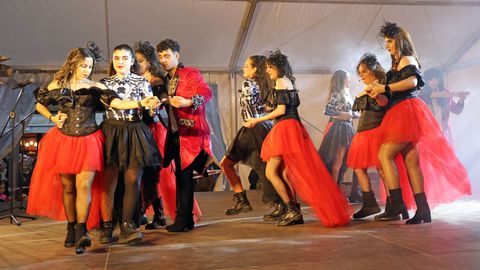 MARTES DE CARNAVAL  concurso y desfile de murgas