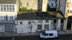 Edificio junto a la Mosquera sin rehabilitar y en peligro de derribo