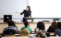 Ramallal habl� para los alumnos del �ltimo curso en la Facultade de Relaci�ns Laborais. 
