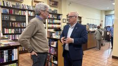 El propietario de Eixo, Javier Ib��ez, y el subdelegado del Gobierno en Ourense, Eladio Santos