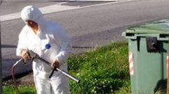 Fumigaci�n de una plaga de pulgas en Acu�a, Vilaboa