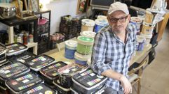 Eduardo Hermida, en su estudio de Canido