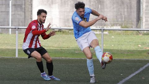 Diogo, el jefe de la zaga celetes, en una foto contra el Arteixo, ya suma 2.408 minutos y tres goles.