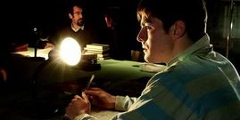 La propuesta esc�nica de La Fila de al Lado cuenta con el apoyo del p�blico y del propio autor de la obra.