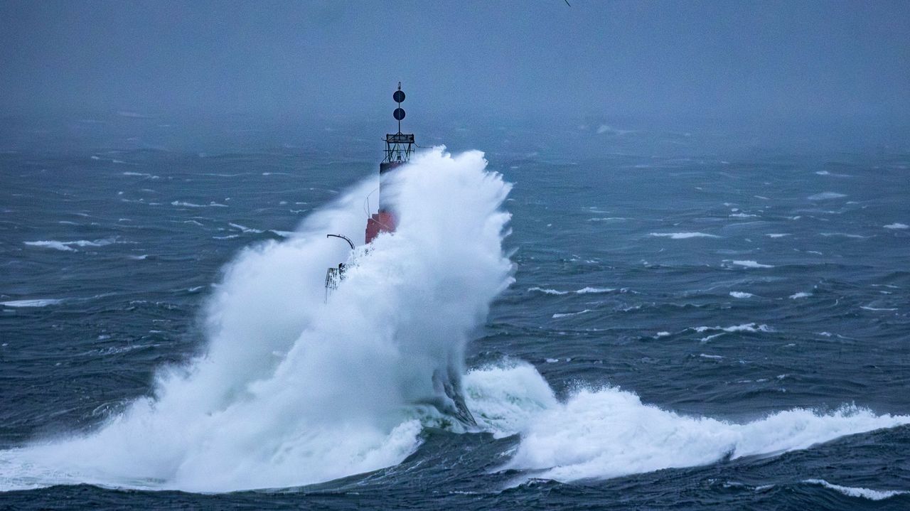 La profunda borrasca Ingrid provocará un intenso temporal en Galicia
